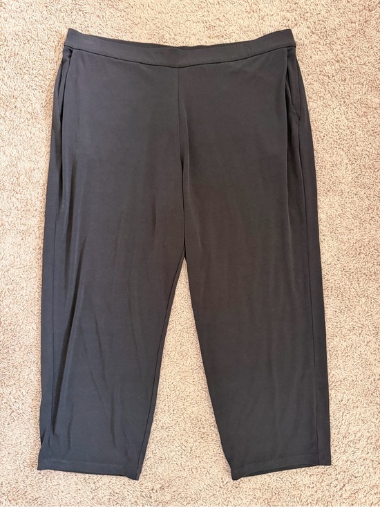 Susan Graver Pants - Susan Graver Modern Essentials Black Stretch Pull-On Capri Pants size XL